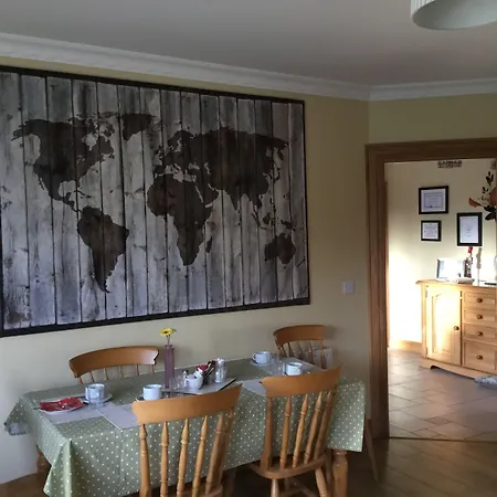 Гостевой дом Farnham View 4*