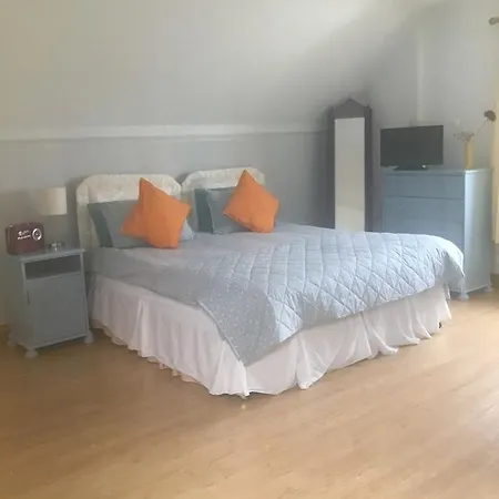 Farnham View 4*